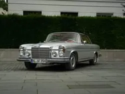 Silber Gebraucht 1970 Mercedes 280 SE Coupé | 97.000 €