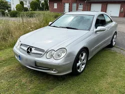 Silber Gebraucht 2002 Mercedes CLK200 Coupé | 3.150 €