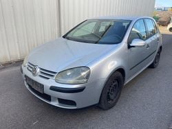 Silber Gebraucht 2004 VW Golf V Trendline Kleinwagen | 1.990 € (Guter Preis)