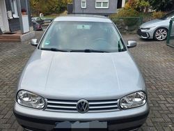 Silber Gebraucht 2002 VW Golf Basis Limousine | 1.400 € (Fairer Preis)
