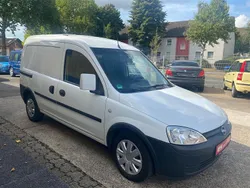 Weiß Gebraucht 2011 Opel Combo Van / Kleinbus | 3.890 € (Fairer Preis)