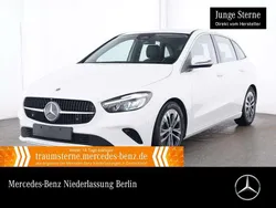 Weiß Gebraucht 2024 Mercedes B200 Advanced Van / Kleinbus | 30.990 € (Guter Preis)