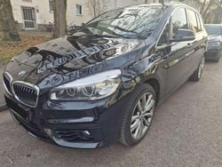 Schwarz Gebraucht 2018 BMW 220 Gran Tourer Sport Line Van / Kleinbus | 14.300 € (Guter Preis)