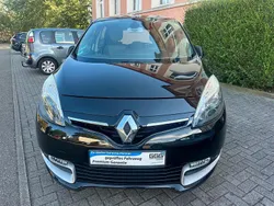 Schwarz Gebraucht 2013 Renault Mégane III Limousine | 5.990 € (Teuer)