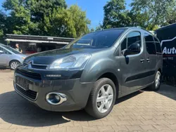 Grau Gebraucht 2013 Citroën Berlingo SELECTION Van / Kleinbus | 8.990 € (Etwas zu teuer)