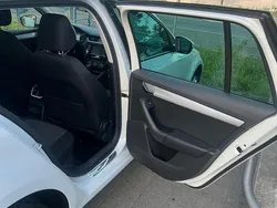 Weiß Gebraucht 2016 Skoda Octavia Kombi | 5.200 € (Superpreis)