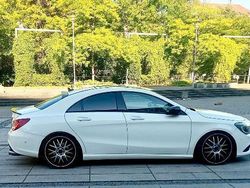 Weiß Gebraucht 2013 Mercedes CLA180 AMG line Limousine | 14.500 € (Etwas zu teuer)