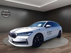 Purity weiss Gebraucht 2024 Skoda Superb Selection Kombi | 39.990 € (Teuer)