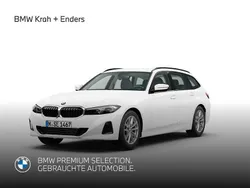 Weiß Gebraucht 2024 BMW 318 Comfort Edition Kombi | 32.900 € (Guter Preis)