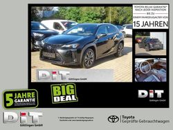 Graphitschwarz Gebraucht 2024 Lexus UX 300h Sport Design Packet SUV | 38.990 € (Fairer Preis)