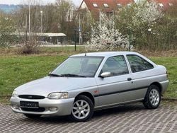 Silber Gebraucht 1998 Ford Escort Limousine | 2.500 € (Teuer)