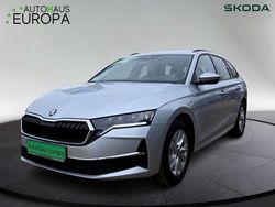 Brilliantsilber metallic Gebraucht 2025 Skoda Octavia Selection Kombi | 28.800 € (Superpreis)