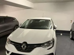 Weiß Gebraucht 2016 Renault Mégane III Intens Limousine | 8.250 € (Fairer Preis)