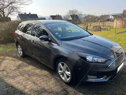 Grau Gebraucht 2018 Ford Focus Kombi | 12.450 € (Fairer Preis)