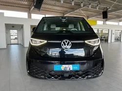 Schwarz (deep black perleffekt) Gebraucht 2023 VW ID. Buzz Van | 65.000 €