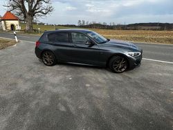 Grau Gebraucht 2018 BMW 118 M Sport Kleinwagen | 12.999 € (Guter Preis)