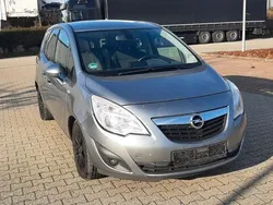 Silbersee/perl silber (m2) Gebraucht 2013 Opel Meriva Innovation Van / Kleinbus | 3.900 € (Fairer Preis)