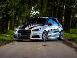 Grau Gebraucht 2018 Audi S1 Sportback Sport Kleinwagen | 33.000 €