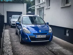 Blau Gebraucht 2011 Renault Clio GrandTour Kombi | 3.900 €