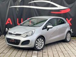 Silber Gebraucht 2013 Kia Rio Edition 7 Limousine | 6.500 € (Fairer Preis)