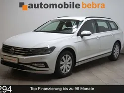 Weiß Gebraucht 2020 VW Passat Kombi | 20.790 € (Guter Preis)