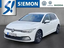 Weiss Gebraucht 2024 VW Golf VIII Move Limousine | 23.830 € (Guter Preis)
