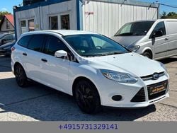 Weiß Gebraucht 2013 Ford Focus Ambiente Kombi | 3.499 € (Guter Preis)