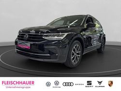 Schwarz Gebraucht 2022 VW Tiguan Life SUV | 29.990 € (Fairer Preis)