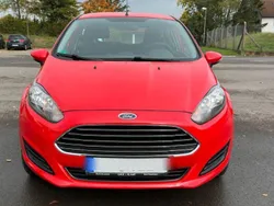 Rot Gebraucht 2014 Ford Fiesta Kleinwagen | 6.990 € (Fairer Preis)