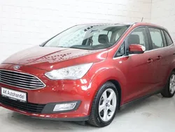 Rot Gebraucht 2017 Ford Grand C-Max Titanium Van / Kleinbus | 12.790 € (Fairer Preis)