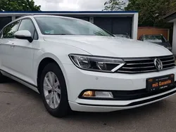 Weiß Gebraucht 2018 VW Passat Trendline Kombi | 9.990 € (Guter Preis)