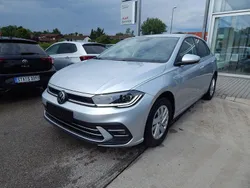 Silber Gebraucht 2024 VW Polo Style Limousine | 21.220 € (Fairer Preis)