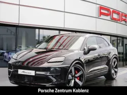 Tiefschwarzmetallic Gebraucht 2024 Porsche Macan Turbo SUV | 103.500 € (Guter Preis)