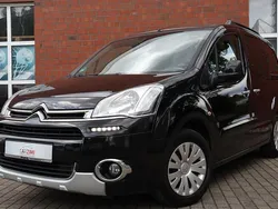 Grau Gebraucht 2015 Citroën Berlingo Van / Kleinbus | 7.990 € (Fairer Preis)