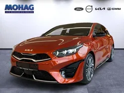 Orange Neu 2025 Kia ProCeed GT-Line Kleinwagen | 33.890 € (Etwas zu teuer)