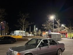 Grau Gebraucht 1989 Mercedes 190 Limousine | 3.950 €