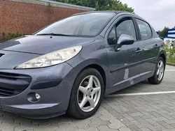 Grau Gebraucht 2008 Peugeot 207 Limousine | 2.450 € (Fairer Preis)