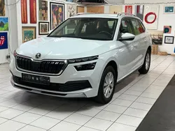 Weiß Gebraucht 2023 Skoda Kamiq Style SUV | 22.000 € (Fairer Preis)