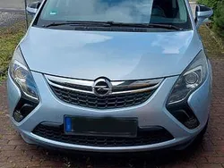 Blau Gebraucht 2014 Opel Zafira Tourer Innovation Van / Kleinbus | 6.300 € (Fairer Preis)