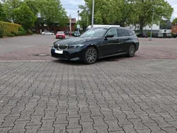 Schwarz Gebraucht 2024 BMW 330 M Sport Kombi | 46.199 € (Guter Preis)