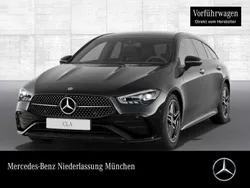 Kosmosschwarz Gebraucht 2024 Mercedes CLA200 AMG Kombi | 33.500 € (Guter Preis)