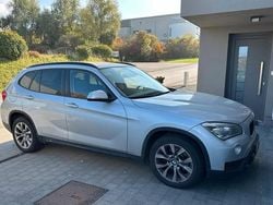 Silber Gebraucht 2013 BMW X1 Sport Line SUV | 9.999 € (Guter Preis)