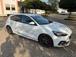 Weiß Gebraucht 2019 Ford Focus ST Limousine | 20.500 € (Fairer Preis)
