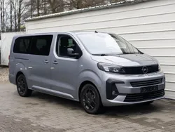 Kontrast grau metallic Gebraucht 2025 Opel Zafira Life Business Edition Van | 40.770 €