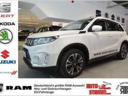 Cool white pearl metallic Gebraucht 2022 Suzuki Vitara SUV | 22.499 € (Etwas zu teuer)