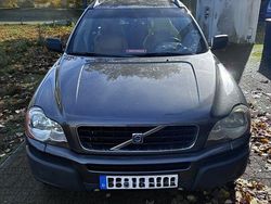 Grau Gebraucht 2006 Volvo XC90 Executive SUV | 7.999 € (Etwas zu teuer)