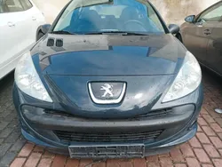 Grau Gebraucht 2010 Peugeot 206+ Kleinwagen | 2.199 € (Fairer Preis)