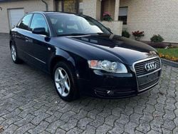 Blau Gebraucht 2006 Audi A4 Limousine | 2.200 € (Guter Preis)