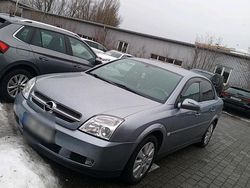 Grau Gebraucht 2004 Opel Vectra Limousine | 1.300 € (Fairer Preis)