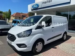 Weiß Gebraucht 2023 Ford Transit Custom Trend Van / Kleinbus | 26.950 € (Guter Preis)